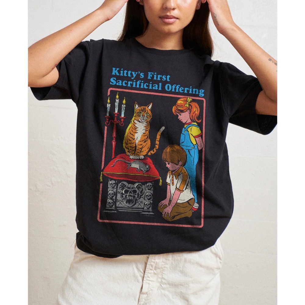 Steven Rhodes Kittys First Sacrificial Offering Black Graphic T-Shirt M Women